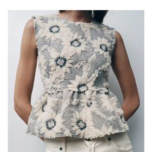 NWT Zara Gray and Cream Floral Textured Blouse